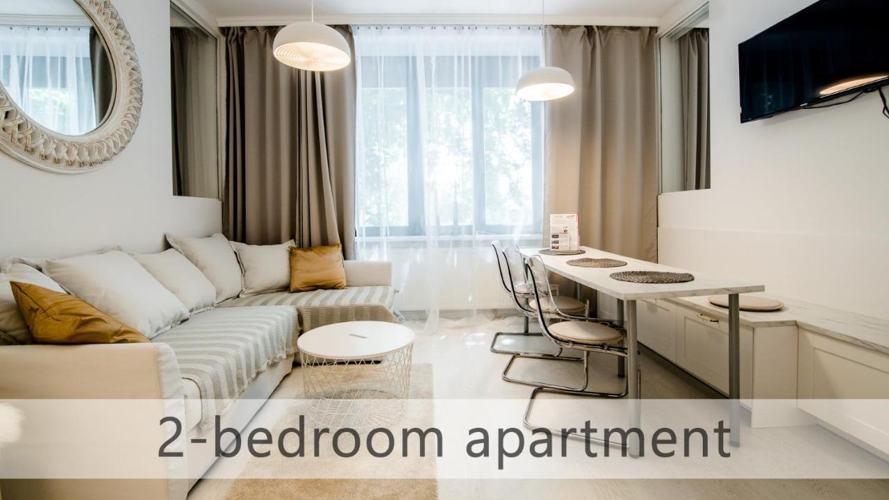 White Apartments With Ac By Kovee 브라티슬라바 외부 사진